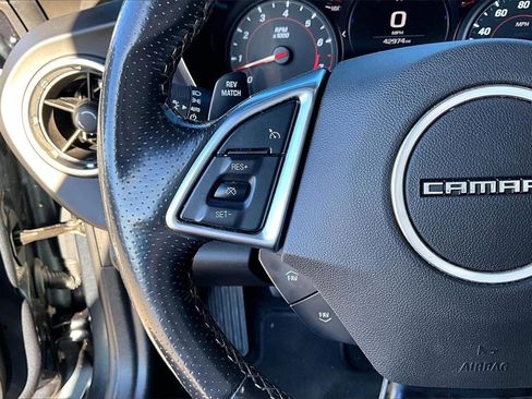 Used 2021 Chevrolet Camaro SS image 10