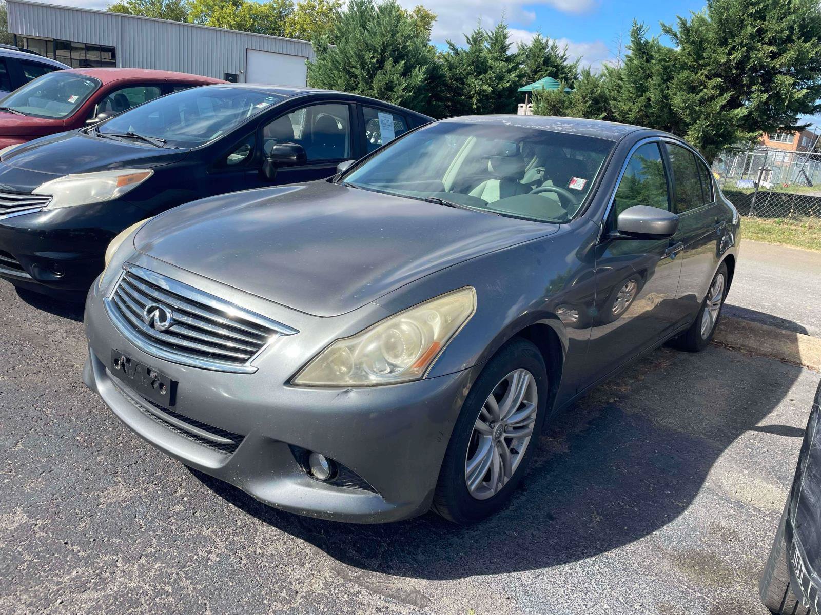 Used 2012 INFINITI G25 Journey RWD image 2