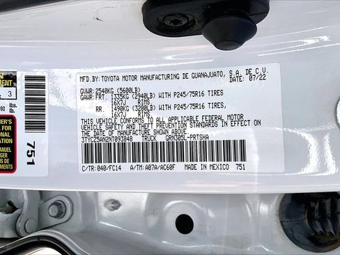 Used 2022 Toyota Tacoma SR5 AWD/4WD image 16