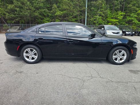 Used 2022 Dodge Charger SXT w/ Leather Interior Group RWD image 8