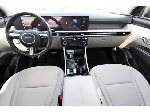 Certified 2025 Hyundai Tucson SEL image 8