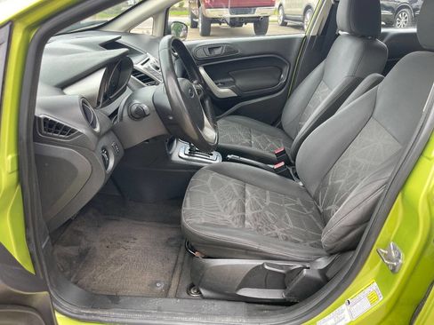 Used 2013 Ford Fiesta SE image 8
