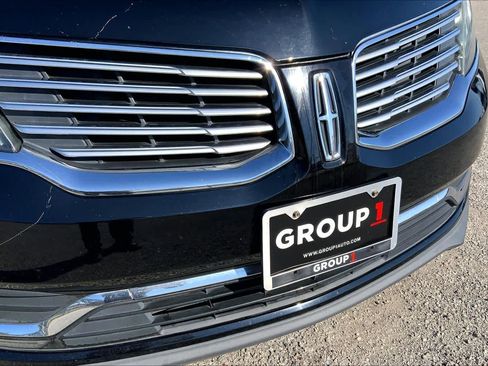 Used 2018 Lincoln MKX Reserve w/ Lincoln MKX Climate Package image 29