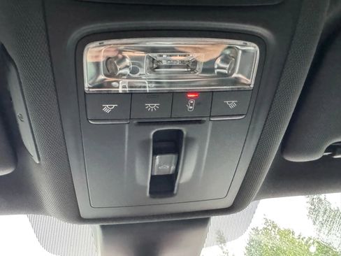 Used 2018 Audi A3 e-tron Prestige w/ Prestige Package image 46