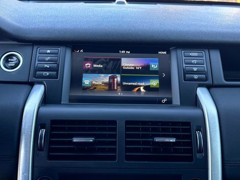 Used 2017 Land Rover Discovery Sport HSE image 23