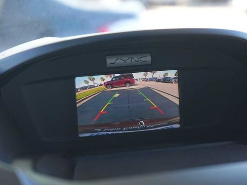 Used 2015 Ford Escape SE image 22