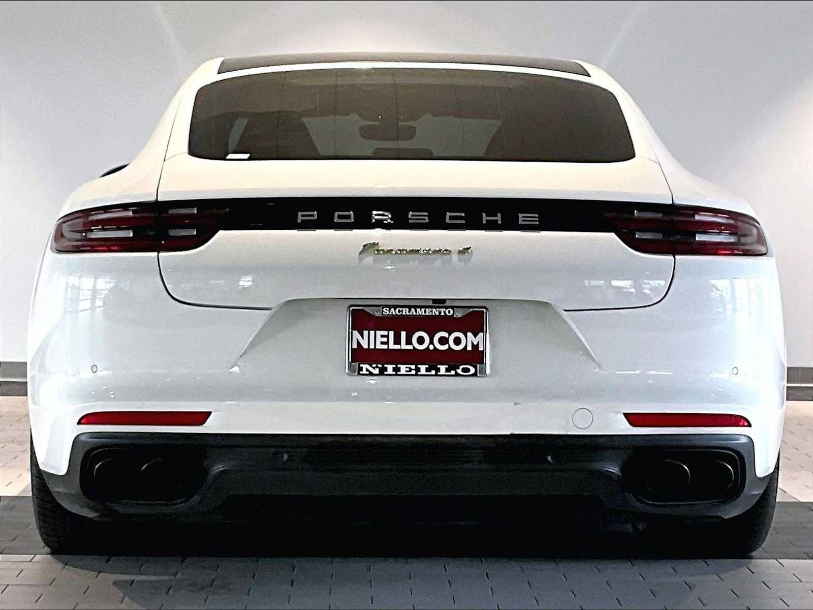 Used 2020 Porsche Panamera 4 AWD/4WD image 4