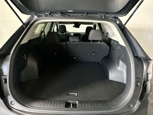 Used 2025 Kia Sportage LX image 27
