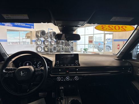 Used 2022 Honda Civic Sport image 10