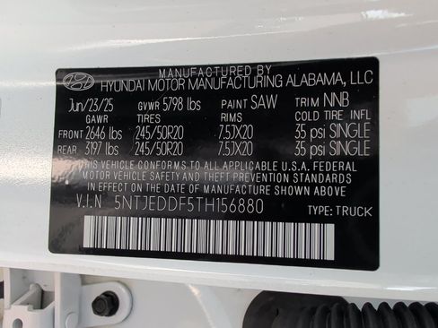 Certified 2026 Hyundai Santa Cruz Limited AWD/4WD image 35