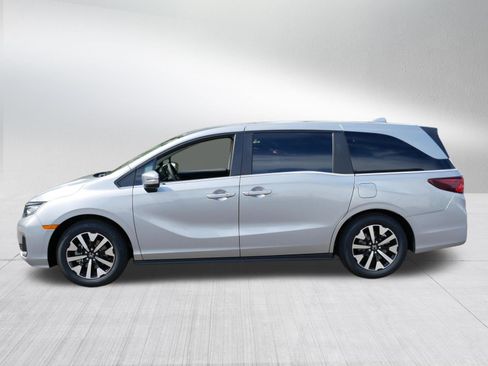 Certified 2026 Honda Odyssey EX-L image 4