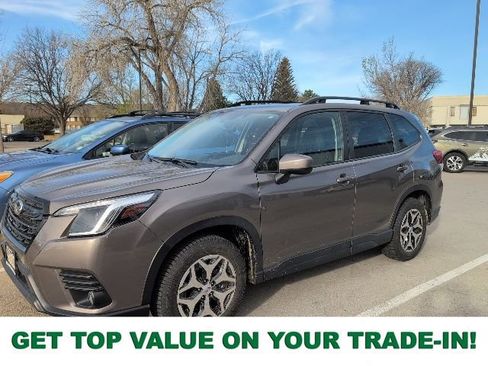 Used 2023 Subaru Forester Premium w/ Popular Package #2 image 1