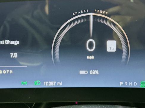 Used 2024 Lucid Air Touring AWD/4WD image 19