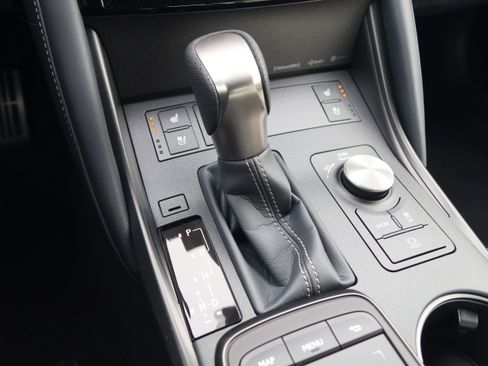 Used 2025 Lexus IS 350 F Sport w/ Navigation Package image 28