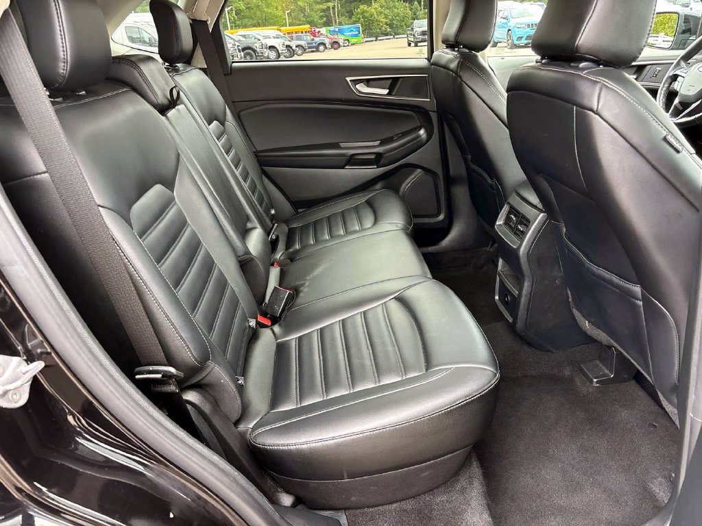 Used 2024 Ford Edge SEL AWD/4WD image 12