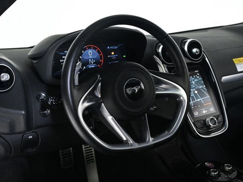 Used 2023 McLaren GT image 10