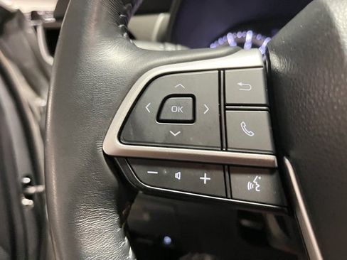 Used 2024 Toyota Highlander LE image 23