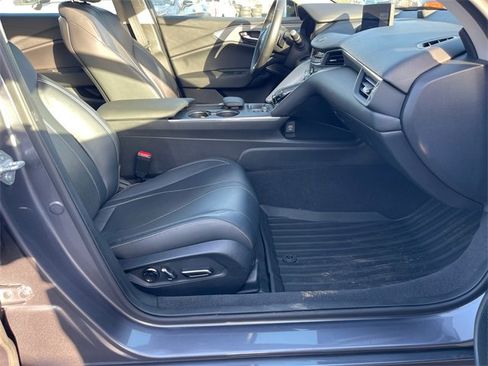 Used 2023 Acura TLX w/ Technology Package image 16