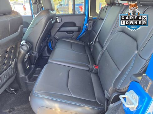 Used 2023 Jeep Wrangler Unlimited Rubicon 4xe w/ Steel Bumper Group AWD/4WD image 11