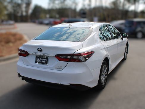 Used 2023 Toyota Camry LE image 11