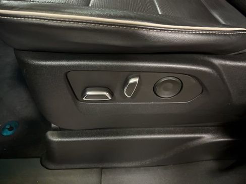 Used 2023 Cadillac Escalade ESV Sport image 49