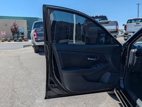 Used 2022 Nissan Sentra S FWD image 35