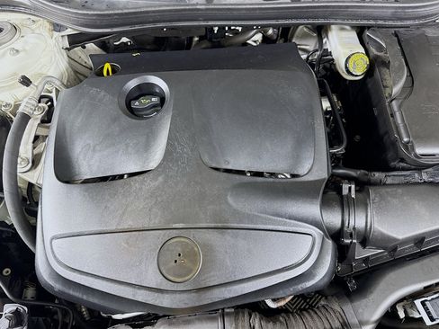 Used 2017 Mercedes-Benz GLA 250 4MATIC w/ Premium Package image 38