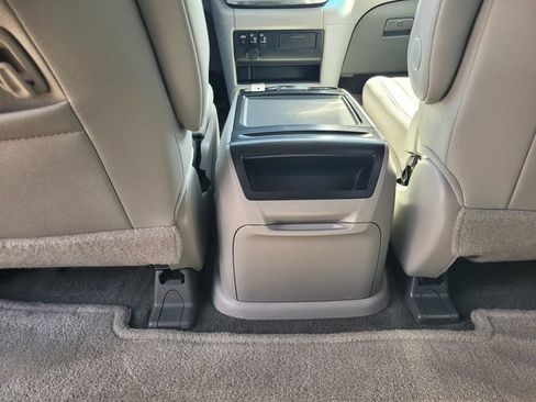Used 2015 Toyota Sienna XLE FWD image 15