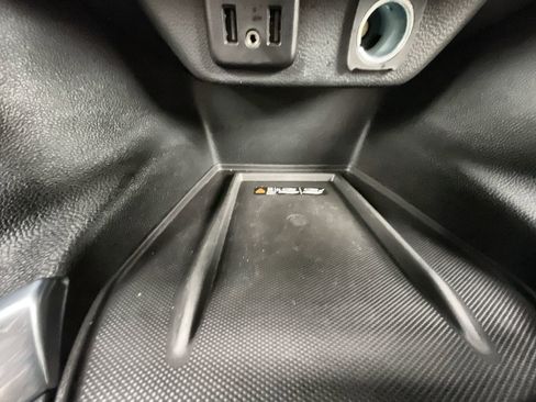 Used 2024 Chevrolet Traverse LT image 34