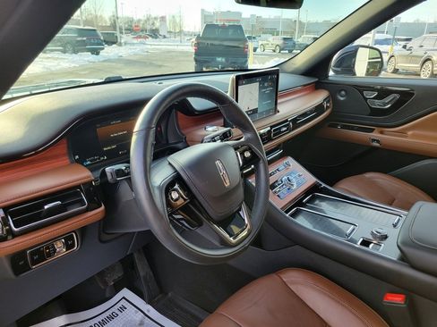 Certified 2024 Lincoln Aviator Reserve w/ Elements Package Plus image 27