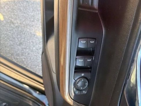 Used 2018 GMC Acadia SLE w/ LPO, Floor Liner Package FWD image 10