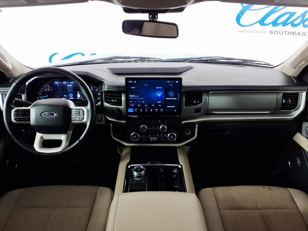 Used 2022 Ford Expedition XLT RWD image 14