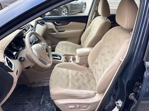 Used 2015 Nissan Rogue SV w/ SV Premium Package image 14