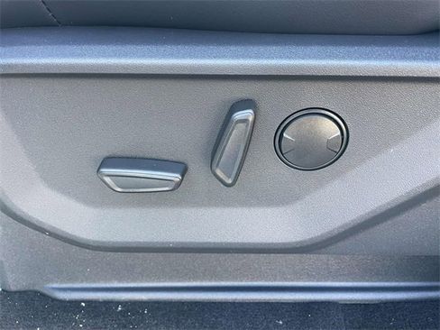 New 2025 Ford Expedition Max Platinum w/ Driver's Package image 13