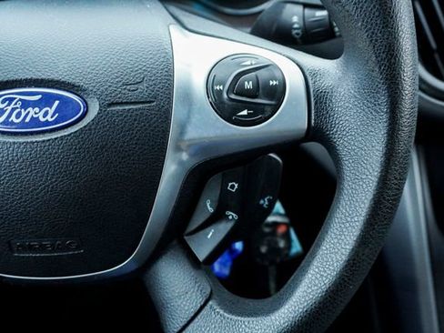 Used 2013 Ford Escape SE image 19