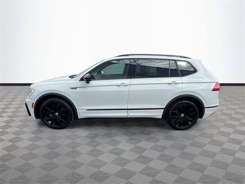 Used 2021 Volkswagen Tiguan SE R-Line image 4