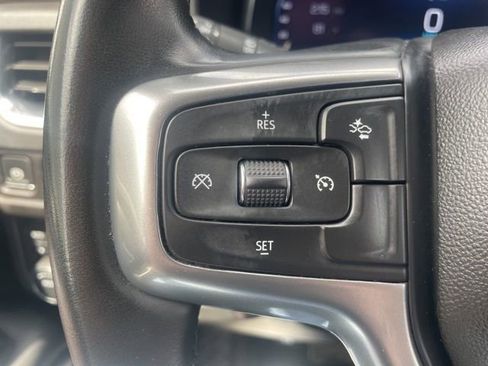 Used 2024 Chevrolet Suburban LT AWD/4WD image 19