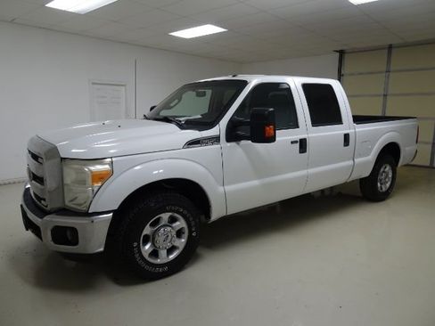 Used 2015 Ford F250 XLT w/ XLT Value Package image 3