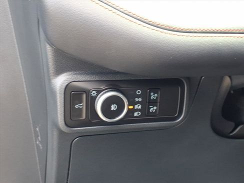 Used 2025 Ford Explorer ST-Line w/ ST-Line Street Pack image 15