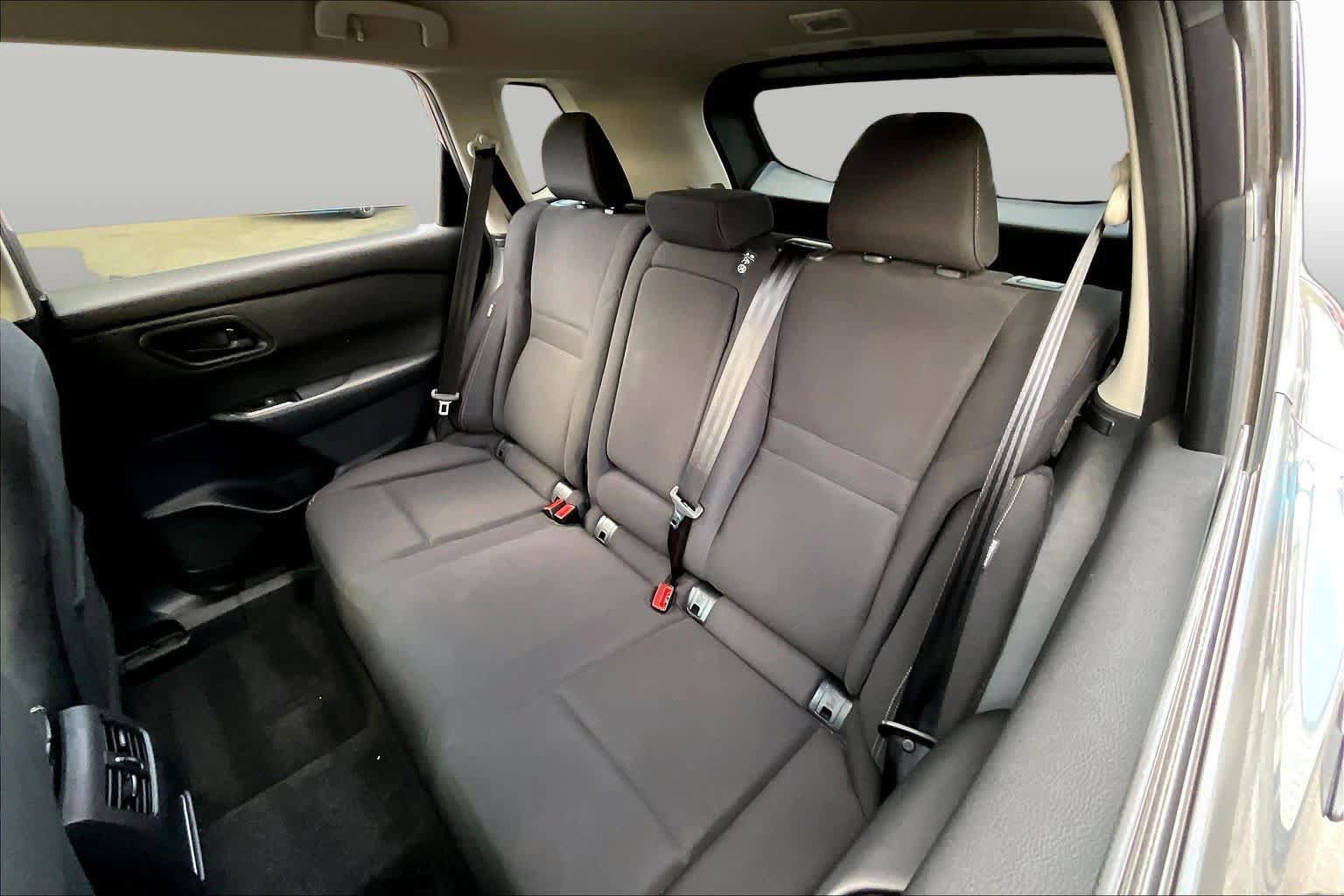 Certified 2024 Nissan Rogue S FWD image 20