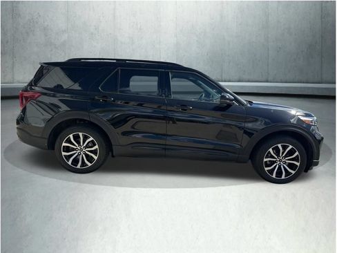 Used 2020 Ford Explorer ST w/ Premium Technology Package AWD/4WD image 7
