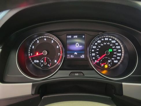 Used 2020 Volkswagen Atlas Cross Sport SE image 15