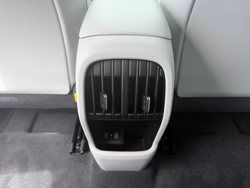 Used 2024 Hyundai Kona SEL FWD image 41