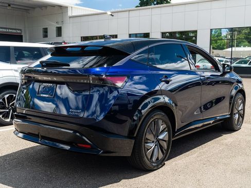 Used 2025 Nissan Ariya AWD image 6