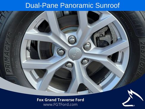 Used 2022 Jeep Grand Cherokee Limited AWD/4WD image 7