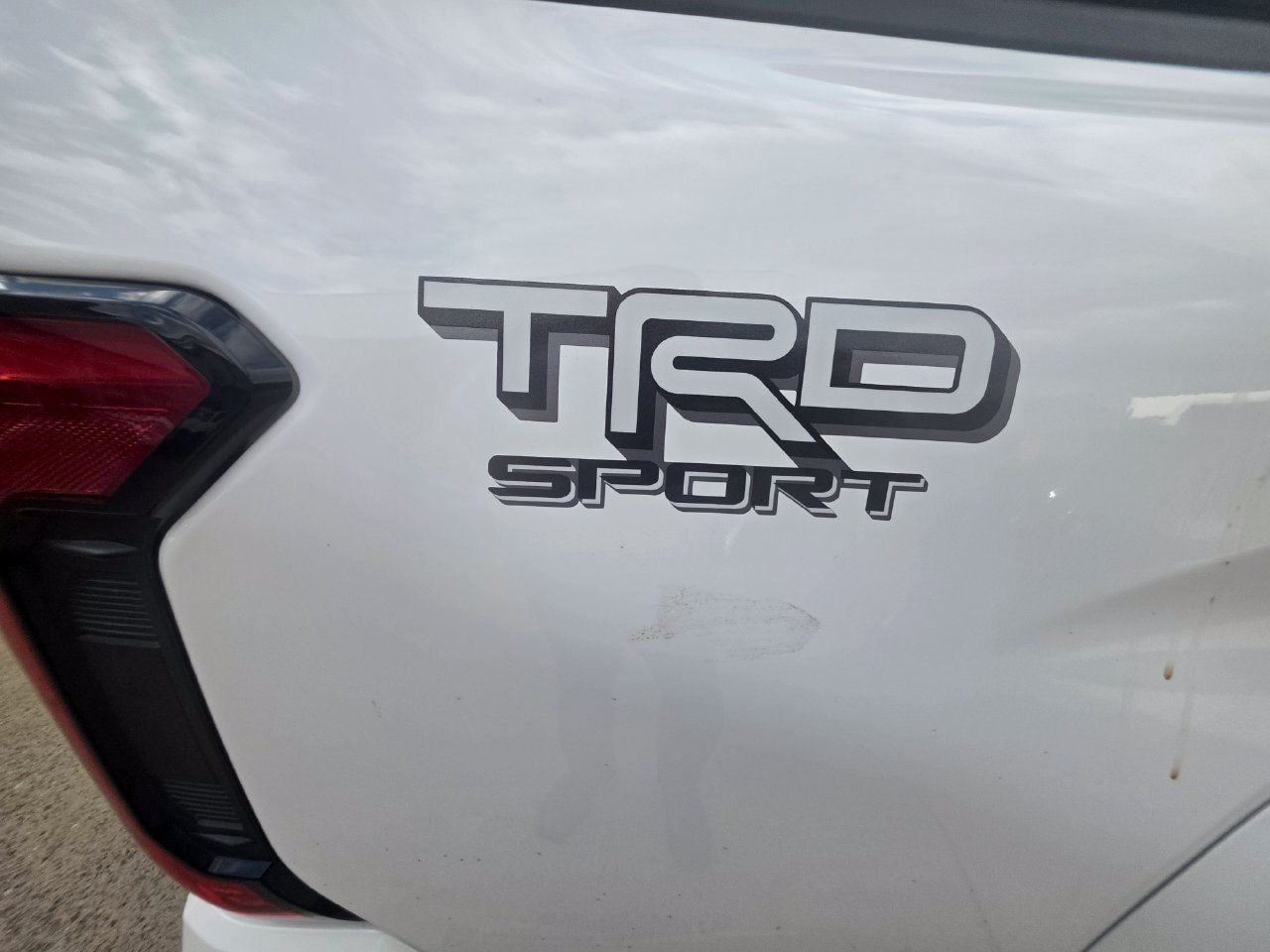 Used 2024 Toyota Tacoma TRD Sport AWD/4WD image 6