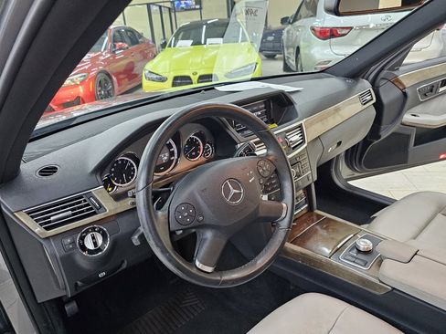 Used 2010 Mercedes-Benz E 350 Sedan w/ Premium 1 Pkg image 18