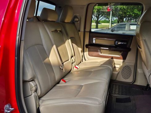 Used 2018 RAM 2500 Laramie image 27