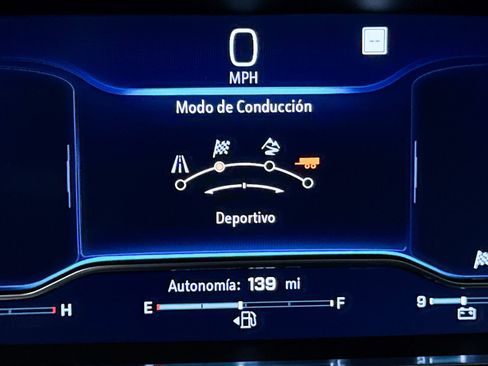 Used 2022 Chevrolet Tahoe LT w/ Luxury Package AWD/4WD image 11