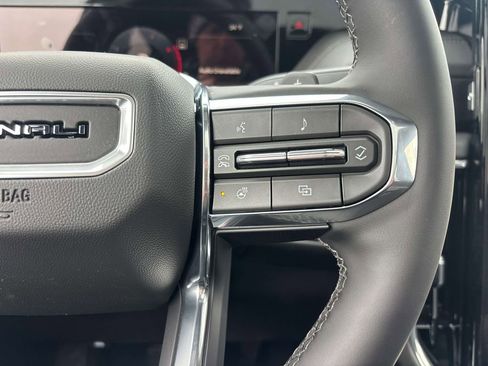 New 2026 GMC Yukon XL Denali w/ Denali Reserve Package image 14